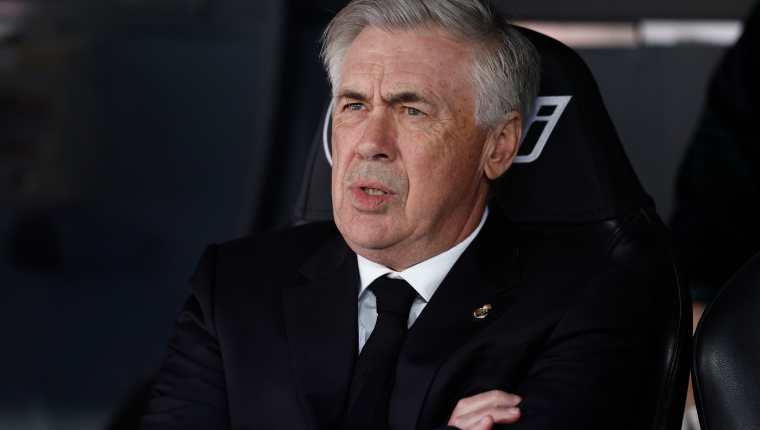 El entrenador del Real Madrid, Carlo Ancelotti antes del partido de Liga que el Real Madrid y el Valladolid disputaron el pasado domingo. (Foto Prensa Libre: EFE)