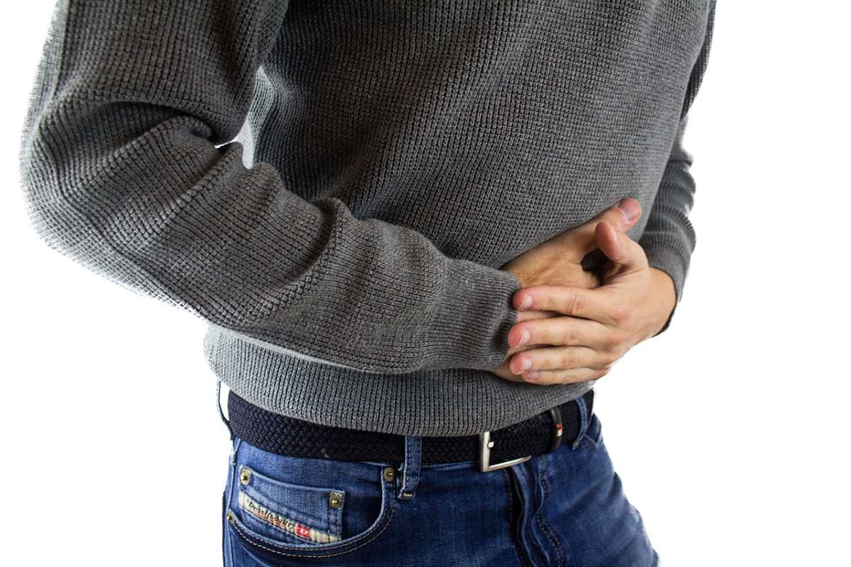 Síntomas de una infección intestinal: cómo quitar el dolor de estómago