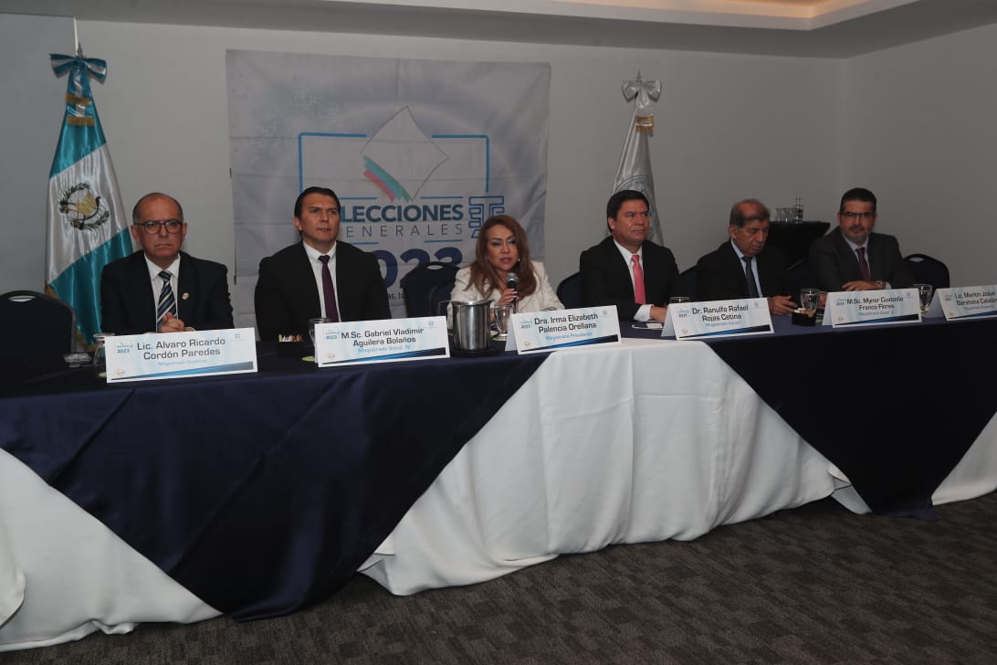 Campaña política sube de tono en redes sociales sin espacios para conocer propuestas