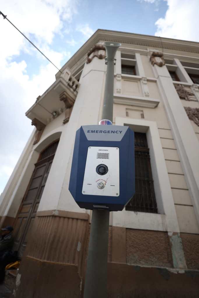 botones de panico en la sexta avenida zona 1 centro historico fotos municipalidad de guatemala (3)