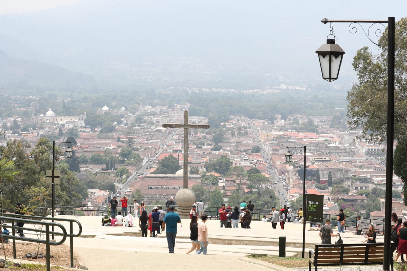 cerro de la cruz antigua guatemala daños y desgaste socavamiento 23 de abril 2024 foto prensa libre guatevision (3)