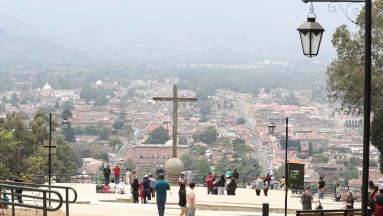 cerro de la cruz antigua guatemala daños y desgaste socavamiento 23 de abril 2024 foto prensa libre guatevision (3)