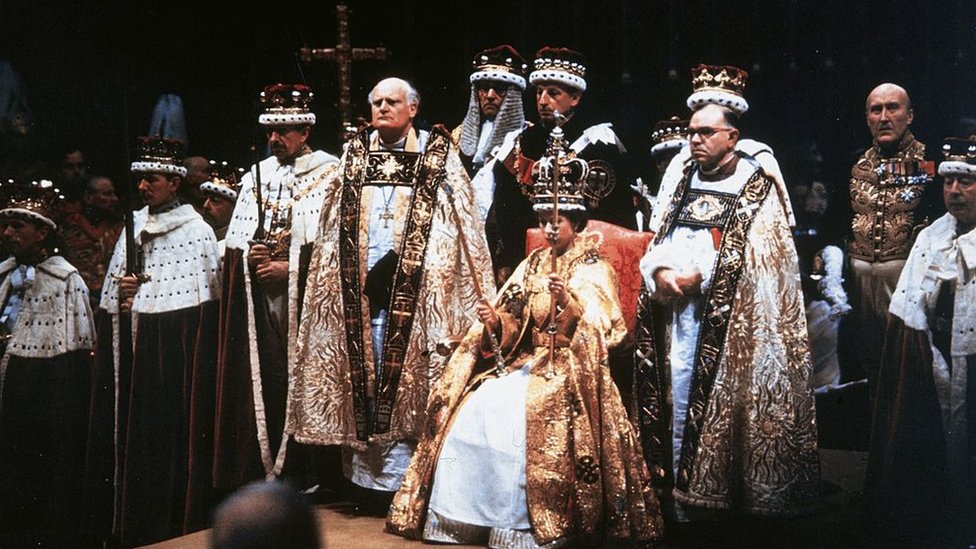 La ceremonia de la coronación ha cambiado muy poco en los últimos mil años. (GETTY IMAGES)