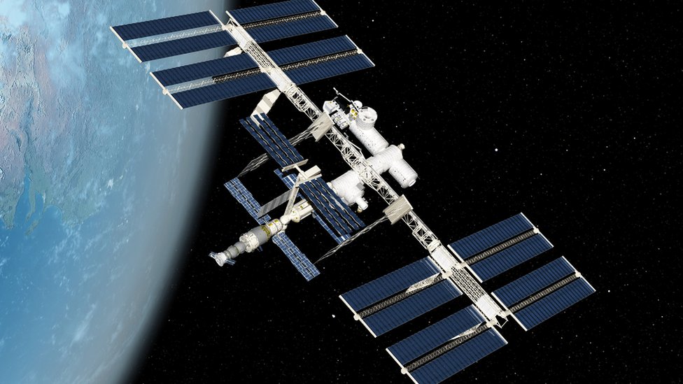 La Estación Espacial Internacional se encuentra a casi 400 kilómetros de distancia de la Tierra.  Getty Images