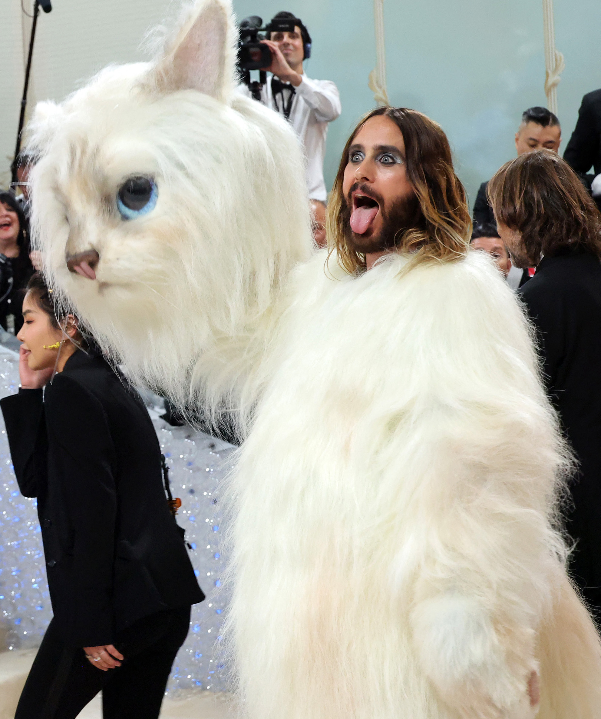 Fotos: Jared Leto se vuelve centro de atención en el Met Gala al disfrazarse de gato y estas fueron las reacciones'