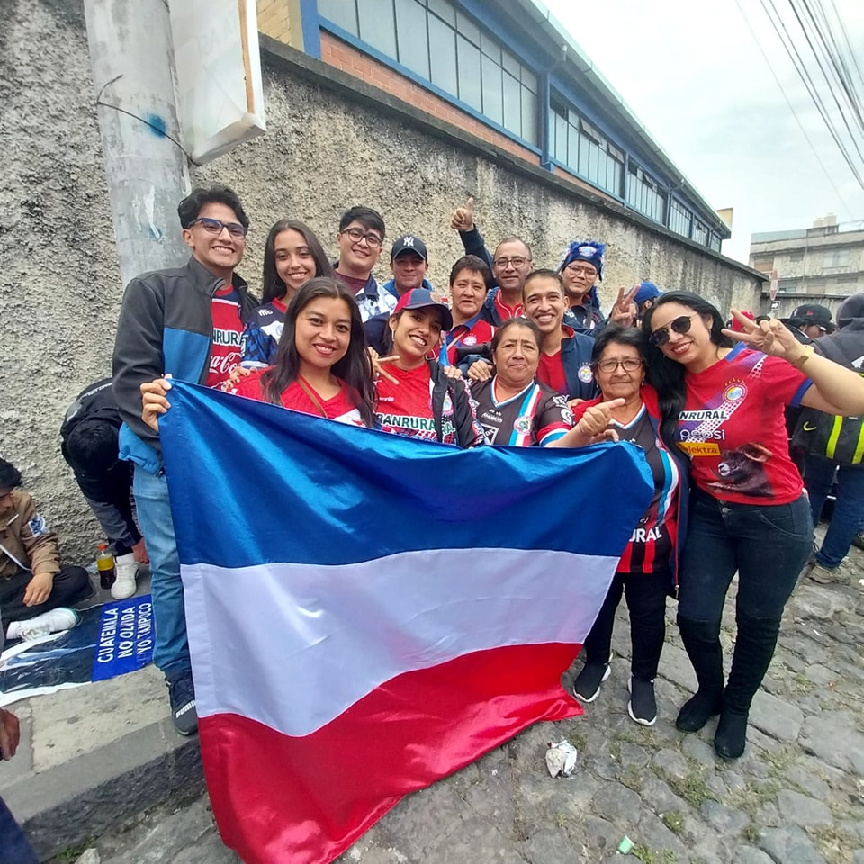 Clausura 2023: Afición respalda a Xelajú MC con la ilusión de remontar la serie final contra Antigua