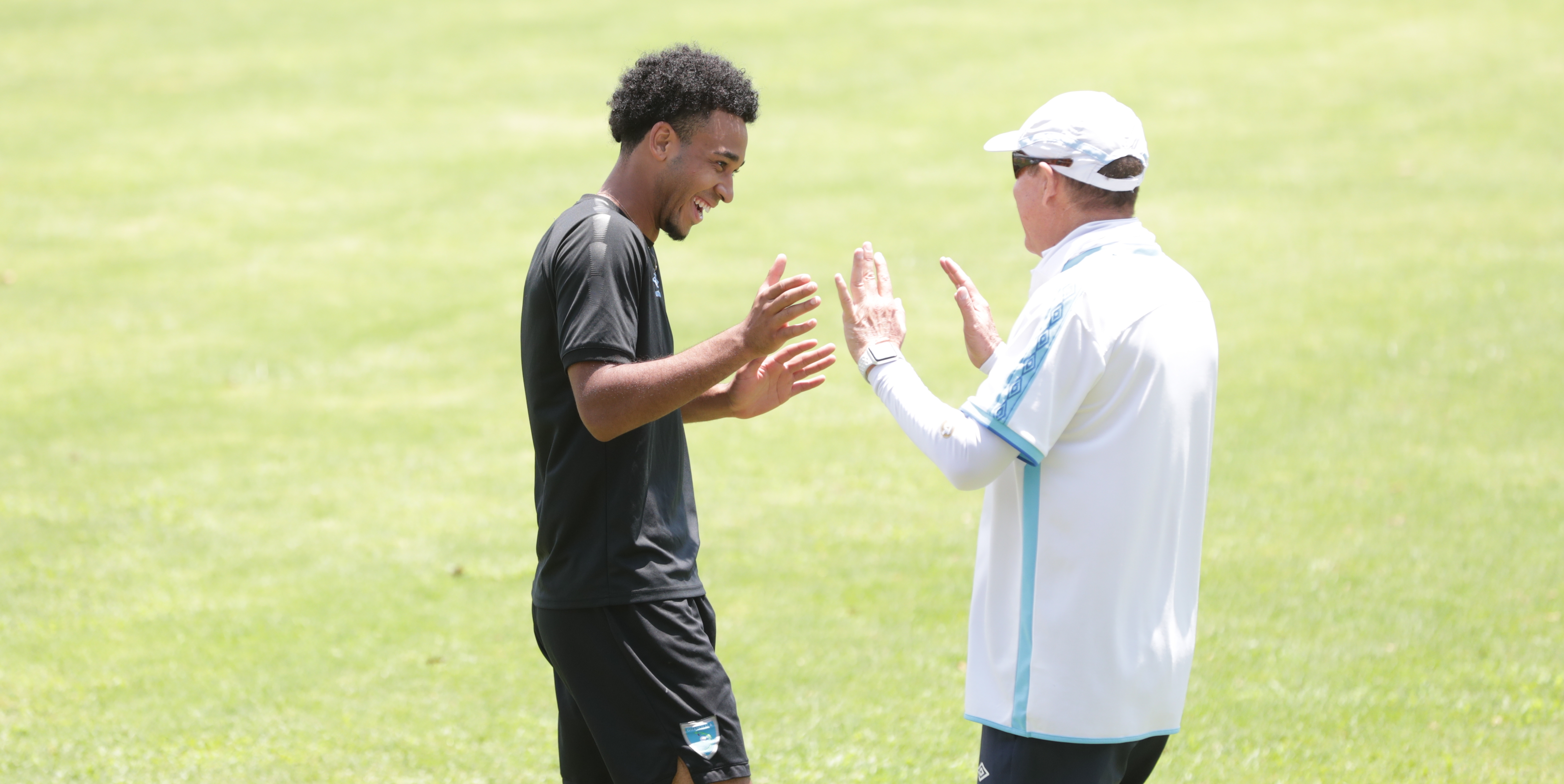 El delantero ya podrá estar a disposición del combinado nacional y se unirá a ellos en Argentina. (Foto Prensa Libre: Douglas Suruy Franco)