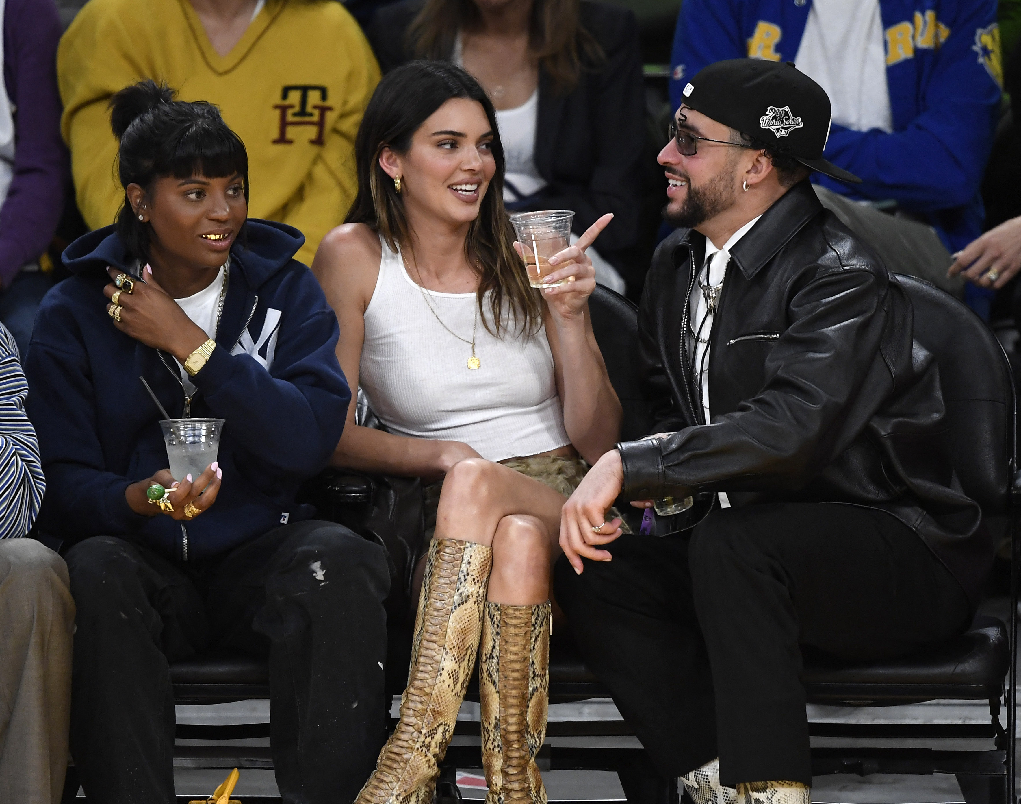 Bad Bunny y Kendall Jenner: El incómodo momento en la NBA que protagonizaron las celebridades