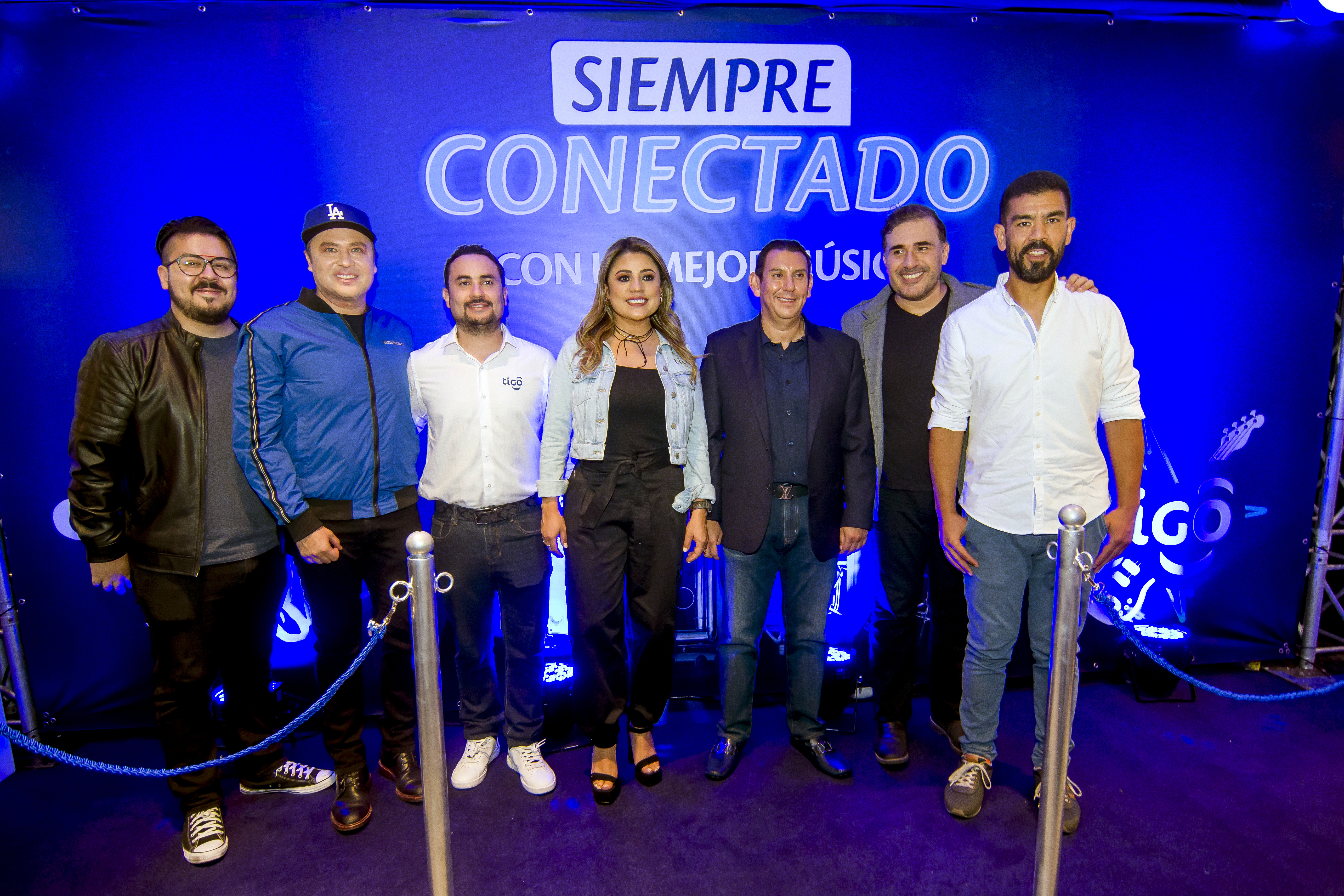 Por primera vez en su carrera musical Malacates Trébol Shop lanzará un nuevo sencillo cada mes y en cada presentación contará con la participación de artistas invitados. Foto Prensa Libre: Sergio Muñoz