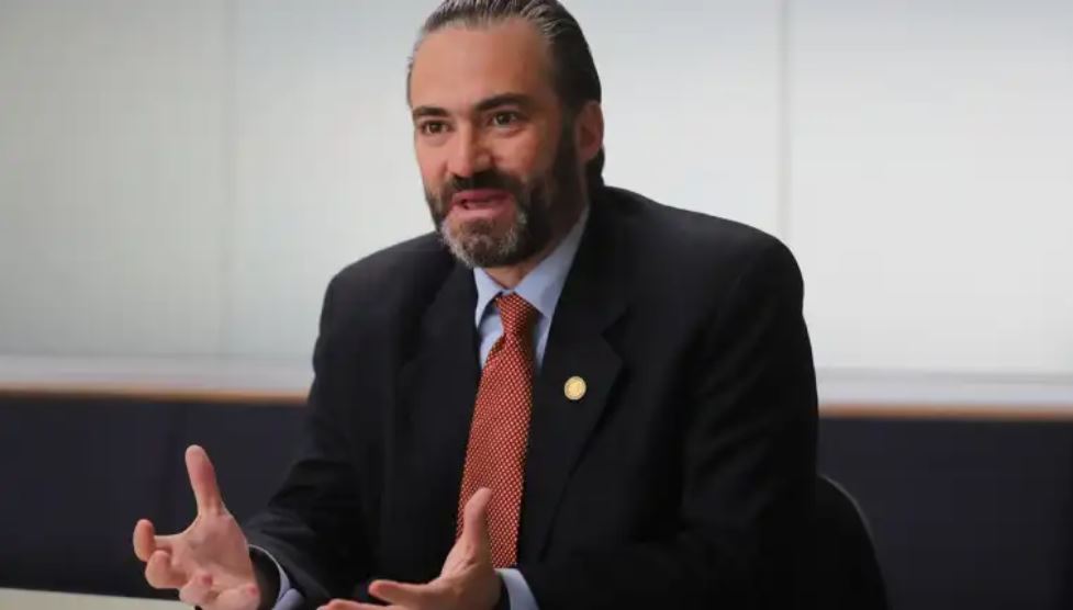 Acisclo Valladares Urruela, cuando fungía como ministro de Economía. (Foto Prensa Libre)
