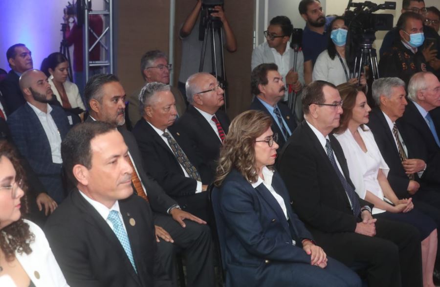 CANDIDATOS FIRMAN DECLARACIÓN DE LA AFI