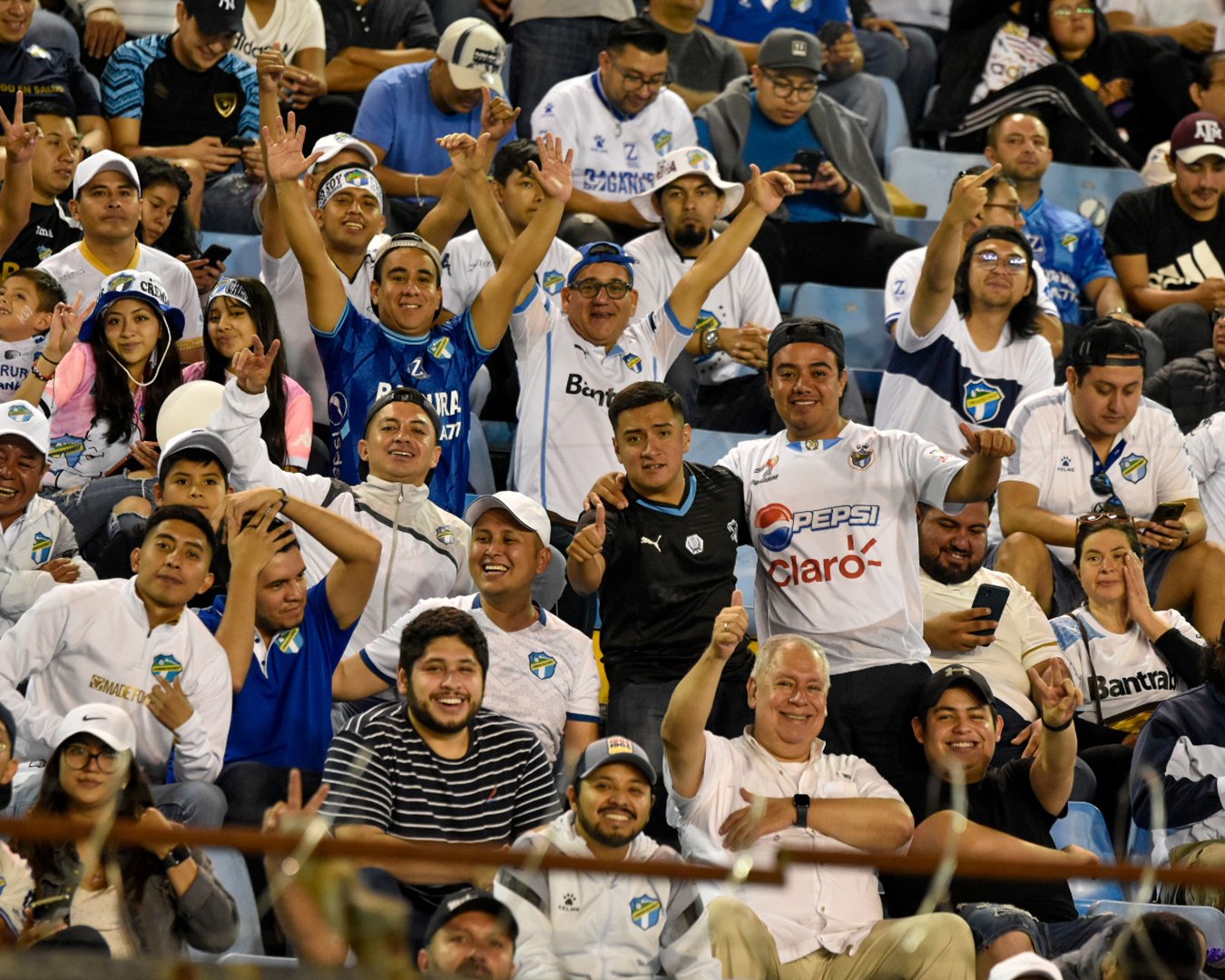 La afición respalda a Comunicaciones