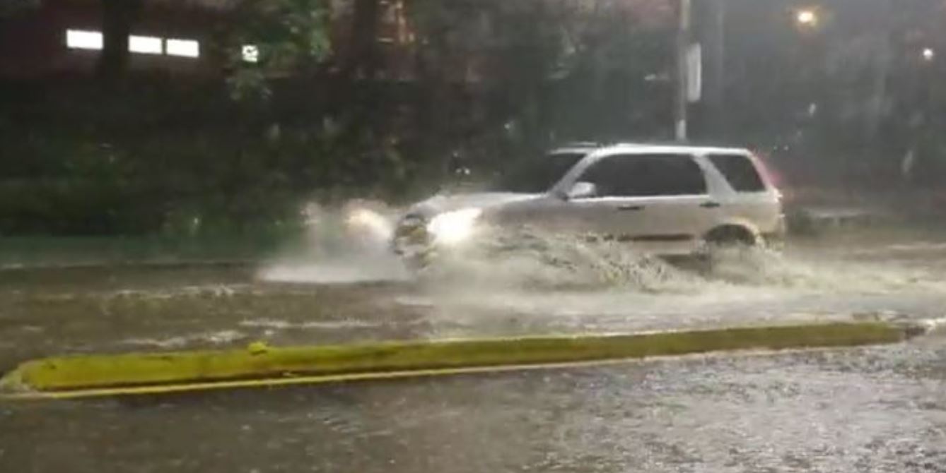 INUNDACIONES EN LA ROOSEVELT