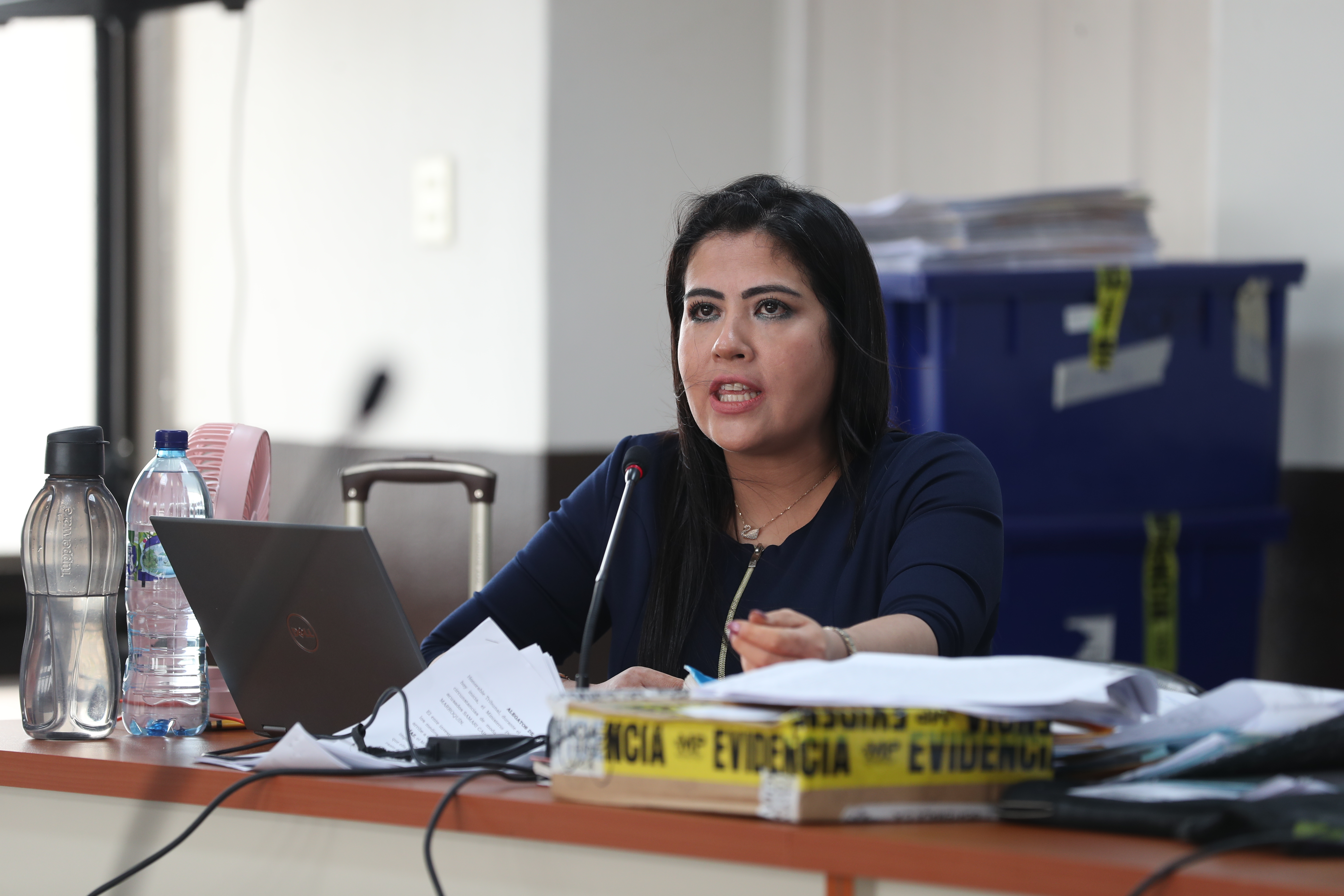 Cinthia Monterroso, fiscal MP encargada de la audiencia en el Inicio de Juicio en contra de Jos Ruben Zamora el cual se esta llevando acabo en el tribunal Octavo de Sentencia Penal dirigido por la jueza presidente Oly Gonzalez.

Fotografa: Erick Avila.    Fecha: 02/05/2023.