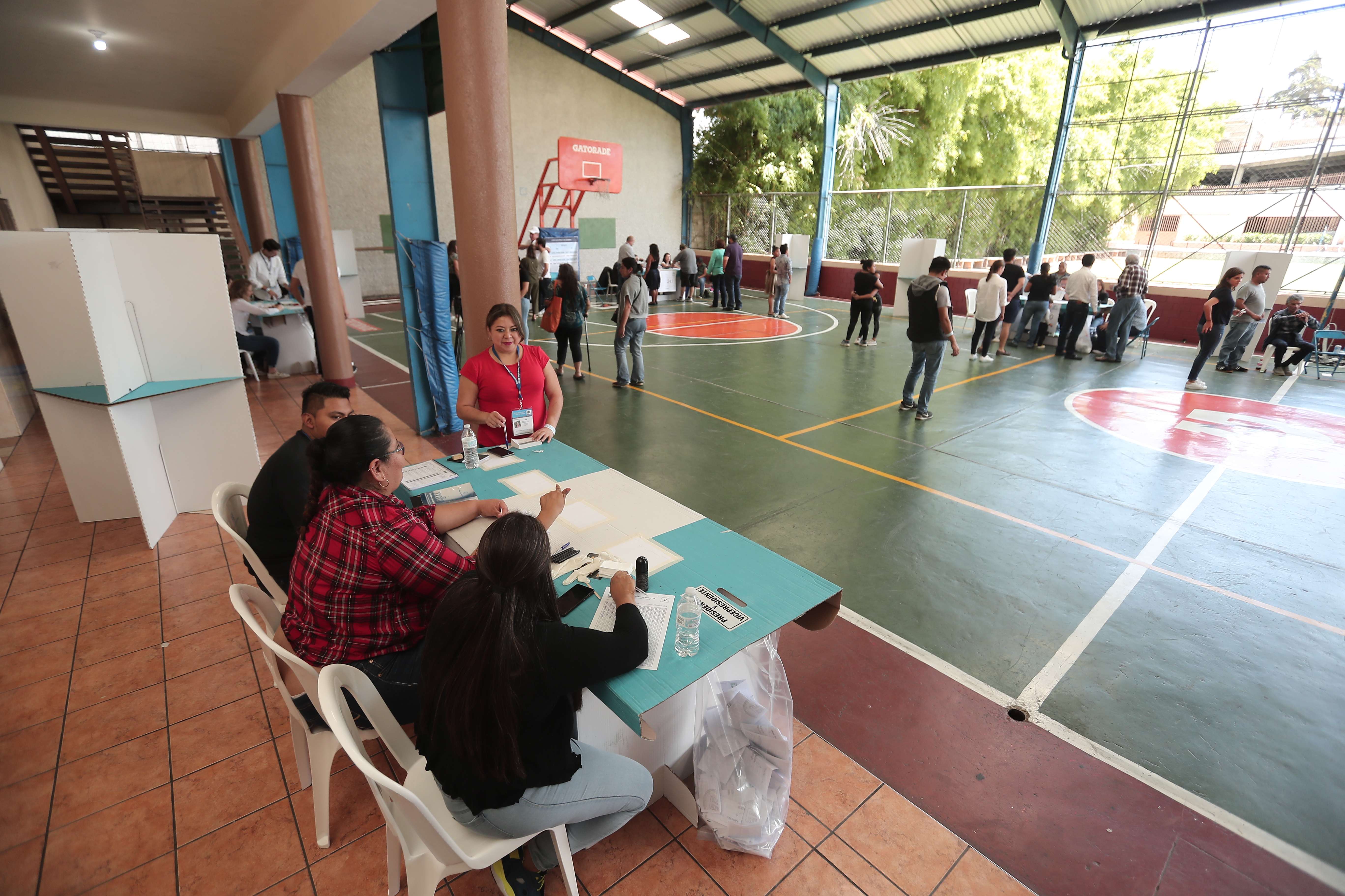 El TSE dio a conocer cómo avanza el proceso para definir cuántos y dónde funcionarán los centros de votación. (Foto Prensa Libre: Juan Diego González)