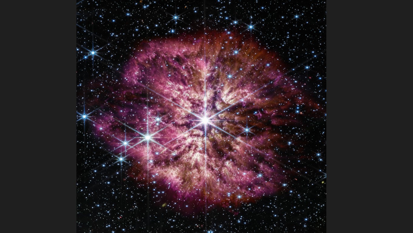Una foto sin fecha proporcionada por la NASA, ESA, CSA, STScI, Webb ERO Production Team de la estrella caliente Wolf-Rayet 124, capturada por el telescopio espacial James Webb, durante un breve período de su ciclo de vida antes de convertirse en una supernova. (NASA, ESA, CSA, STScI, Webb ERO Production Team vía The New York Times).