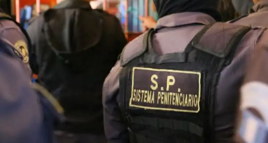 Foto de guardias del Sistema Penitenciario. (Foto Prensa Libre: HemerotecaPL)