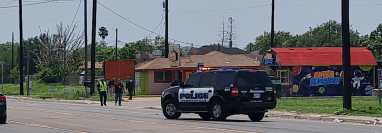 El conductor de un vehículo que arrolló a un grupo de personas está hospitalizado y bajo custodia policial, en Texas. (Foto por Moisés ÁVILA / AFP)
