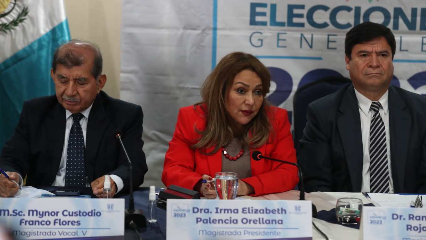 Expertos advierte que la incertidumbre puede desencadenar la conflictividad electoral. (Foto Prensa Libre: Roberto López).