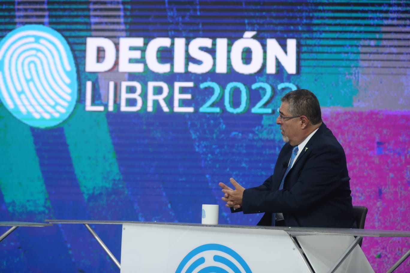 Entrevista completa con el candidato a la presidencia del Partido Movimiento Semilla, Bernardo Arévalo. (Foto Prensa Libre: Juan Diego González)