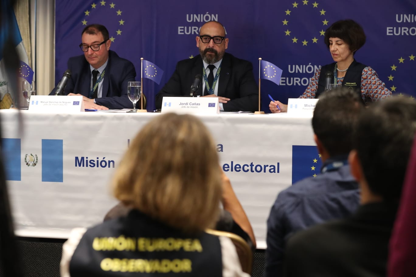La misión se instala una semana después de que la Unión Europea publicara un comunicado expresando preocupación ante la exclusión de candidatos dentro del proceso. (Foto Prensa Libre: Roberto López).