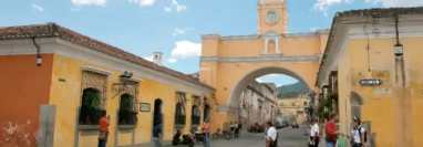 Arco de Santa Catalina en la ciudad colonial de Antigua Guatemala. (Foto Prensa Libre: HemerotecaPL)