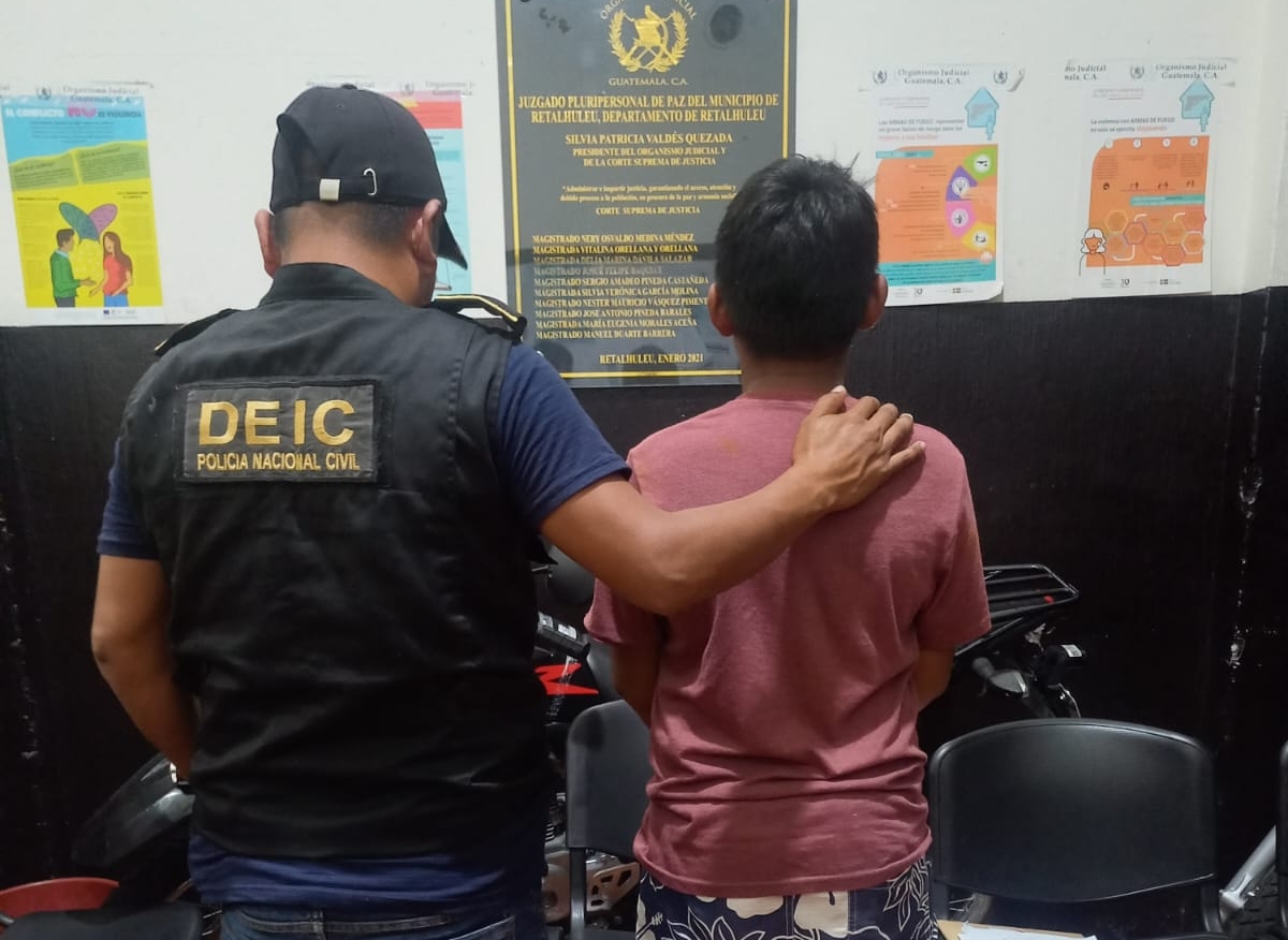Un niño de 13 años fue conducido ante un juez especializado el 24 de mayo. El MP y la PNC lo señala por la muerte de Aron Manasés Alonzo Cortez, de 13 años, el pasado 2 de mayo en Retalhuleu. (Foto Prensa Libre: PNC)