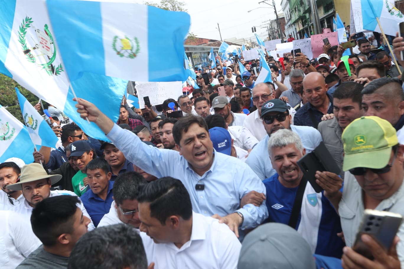 carlos pineda candidato presidenciable 20 de mayo 2023 elecciones generales guatemala (2)'