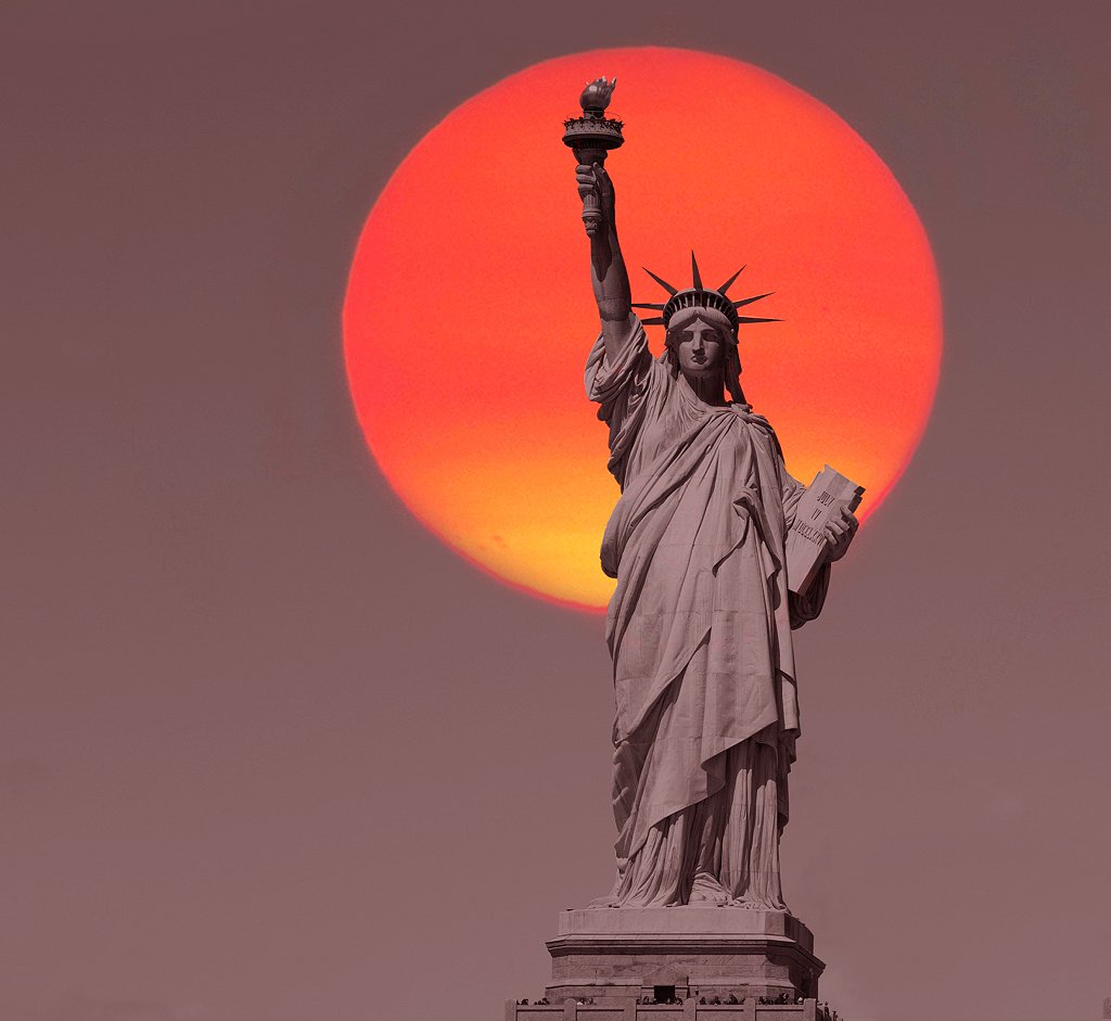 La Estatua de la Libertad está estrechamente relacionada con EE.UU. y su condición de país de migrantes. (GETTY IMAGES)