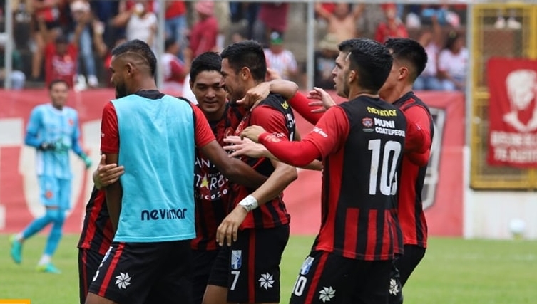 Deportivo Coatepeque pegó primero en la final de la Primera División. Foto Prensa Libre (Liga de Fútbol Primera División Guatemala)