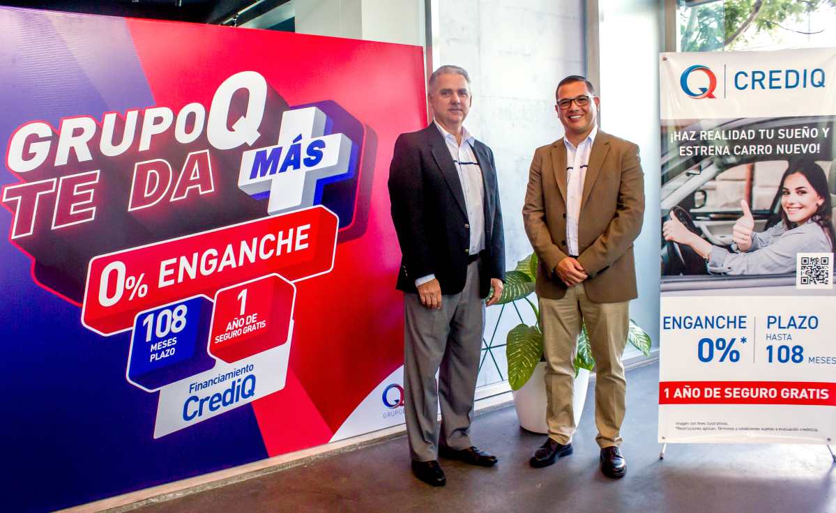 Christian Siebold, directo de marca para Grupo Q; y Walter Nájera, gerente general de Credi Q. Foto Prensa Libre: Cortesía Gabriela Santisteban