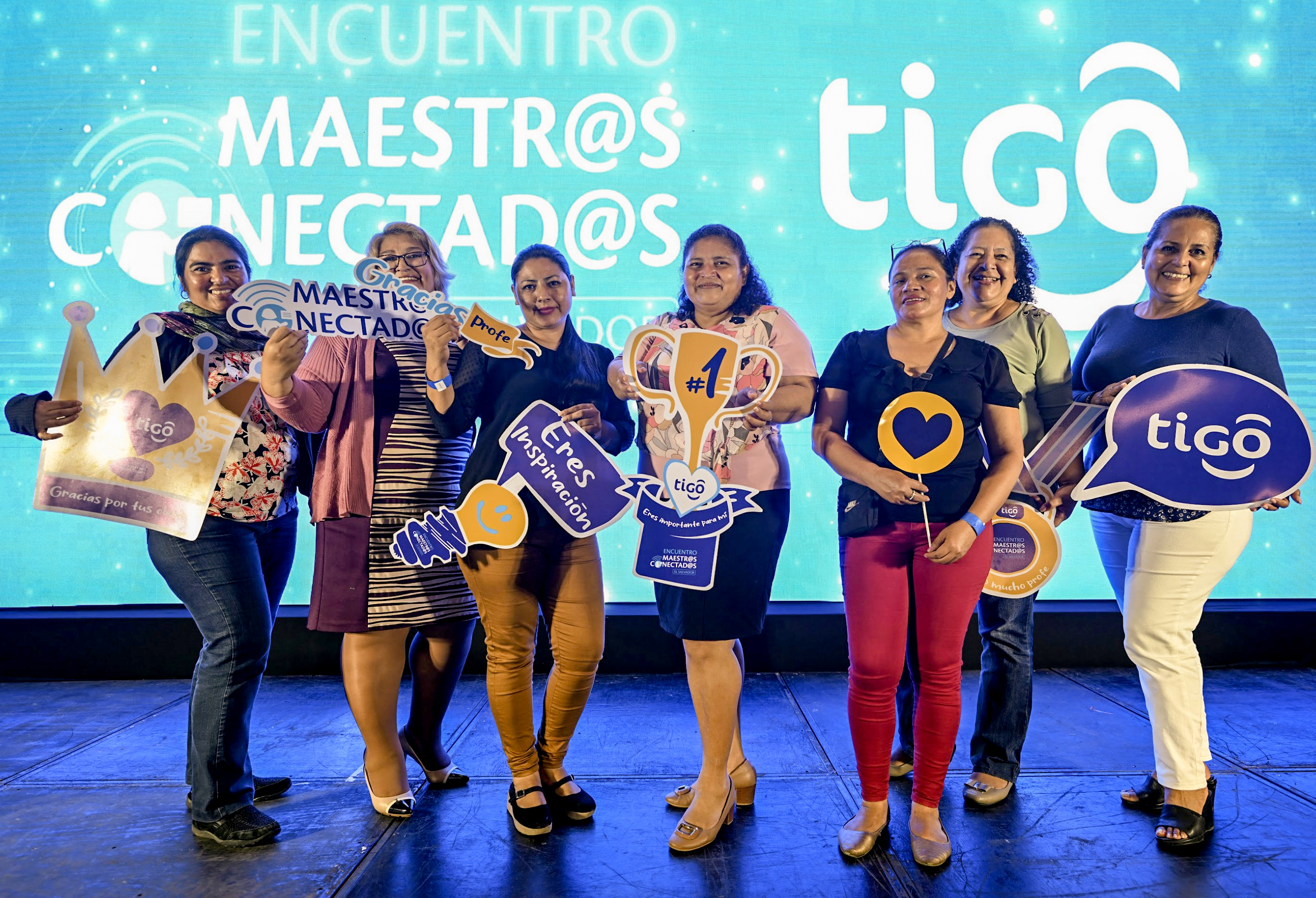 Potencia en las competencias digitales de los educadores
