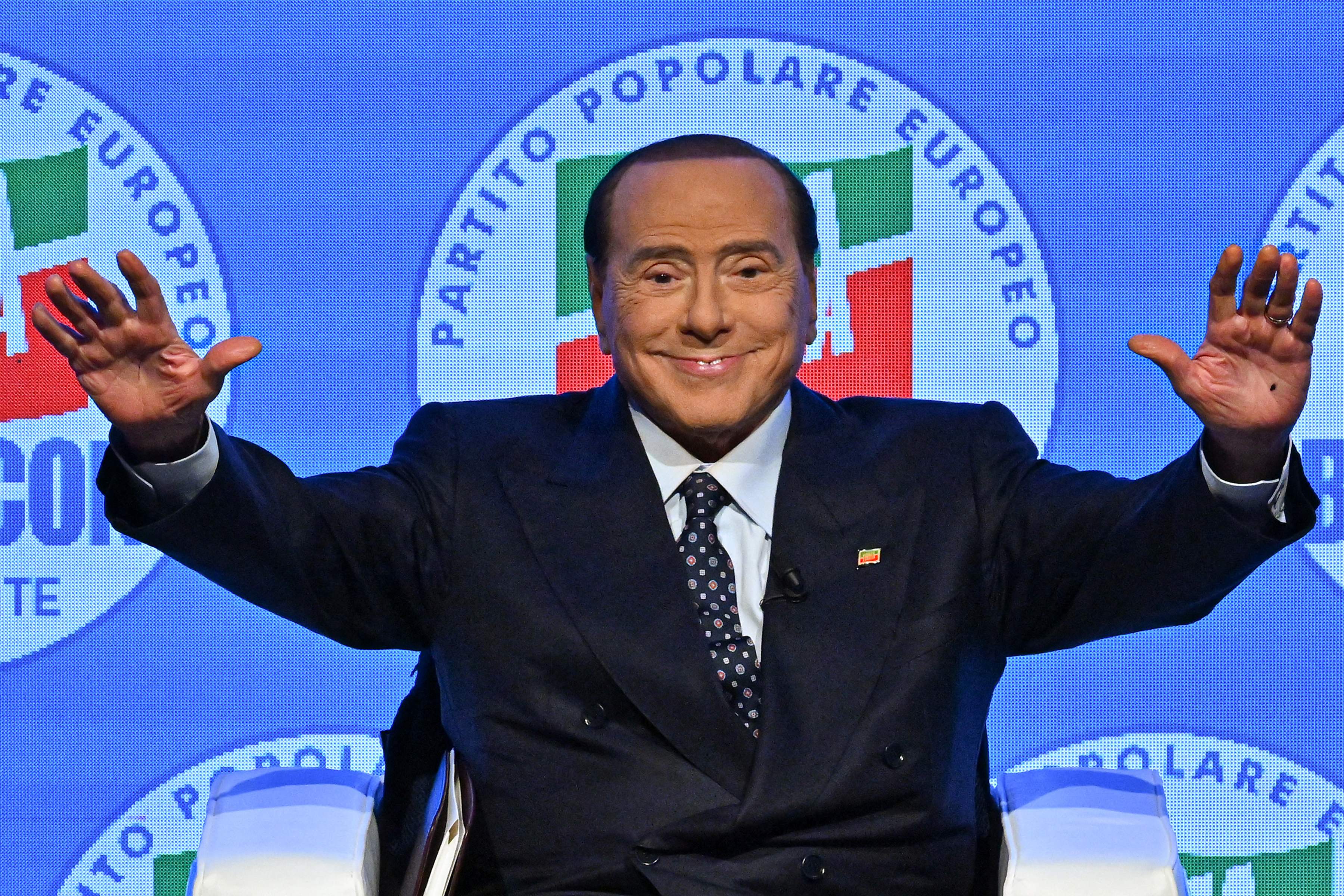 Foto de archivo tomada el 23 de septiembre de 2022 del exprimer ministro de Italia, Silvio Berlusconi. (Foto Prensa Libre: AFP)
