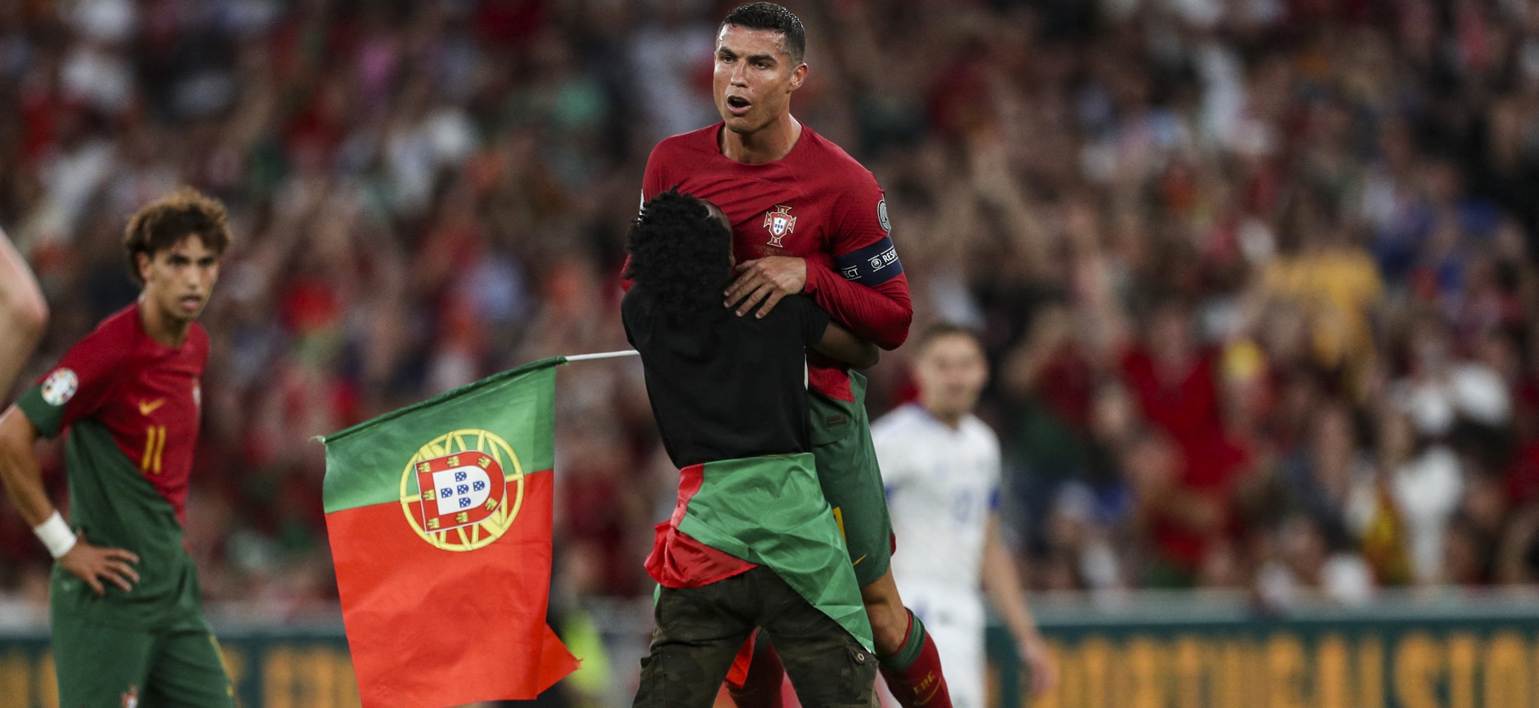 Un aficionado y Cristiano Ronaldo