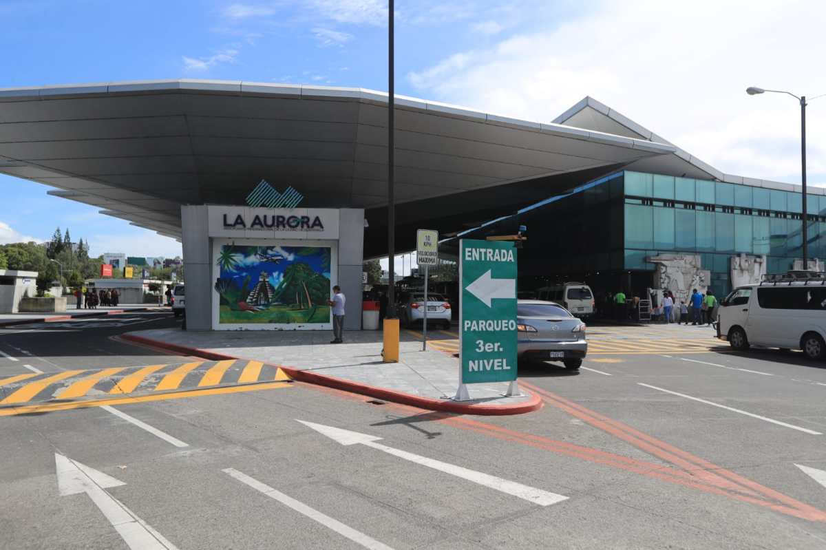 Proponen agilizar una alianza público-privada para resolver los problemas del Aeropuerto La Aurora