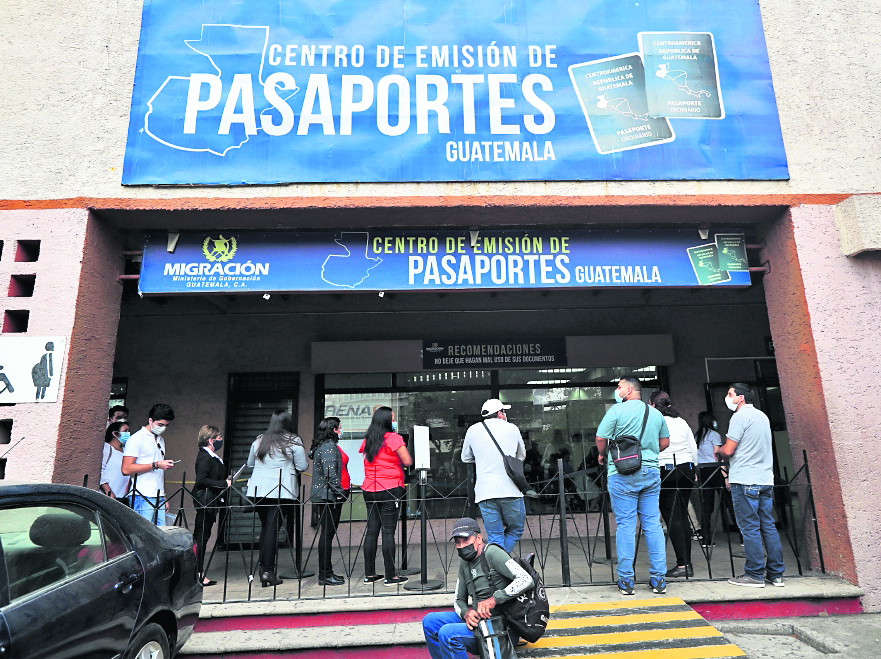 Los centros de emisión de pasaportes estarán cerrados este lunes 26 de junio. (Foto: Hemeroteca PL)