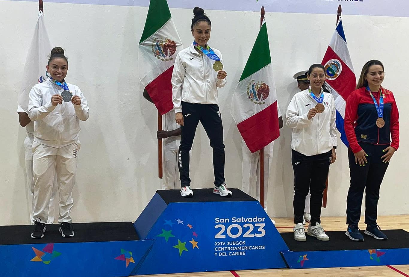 El equipo de Guatemala, que participa contra Centro Caribe Sports, se adjudicaron tres platas y dos bronces en el deporte de ráquetbol. (Foto Asociación de Ráquetbol).