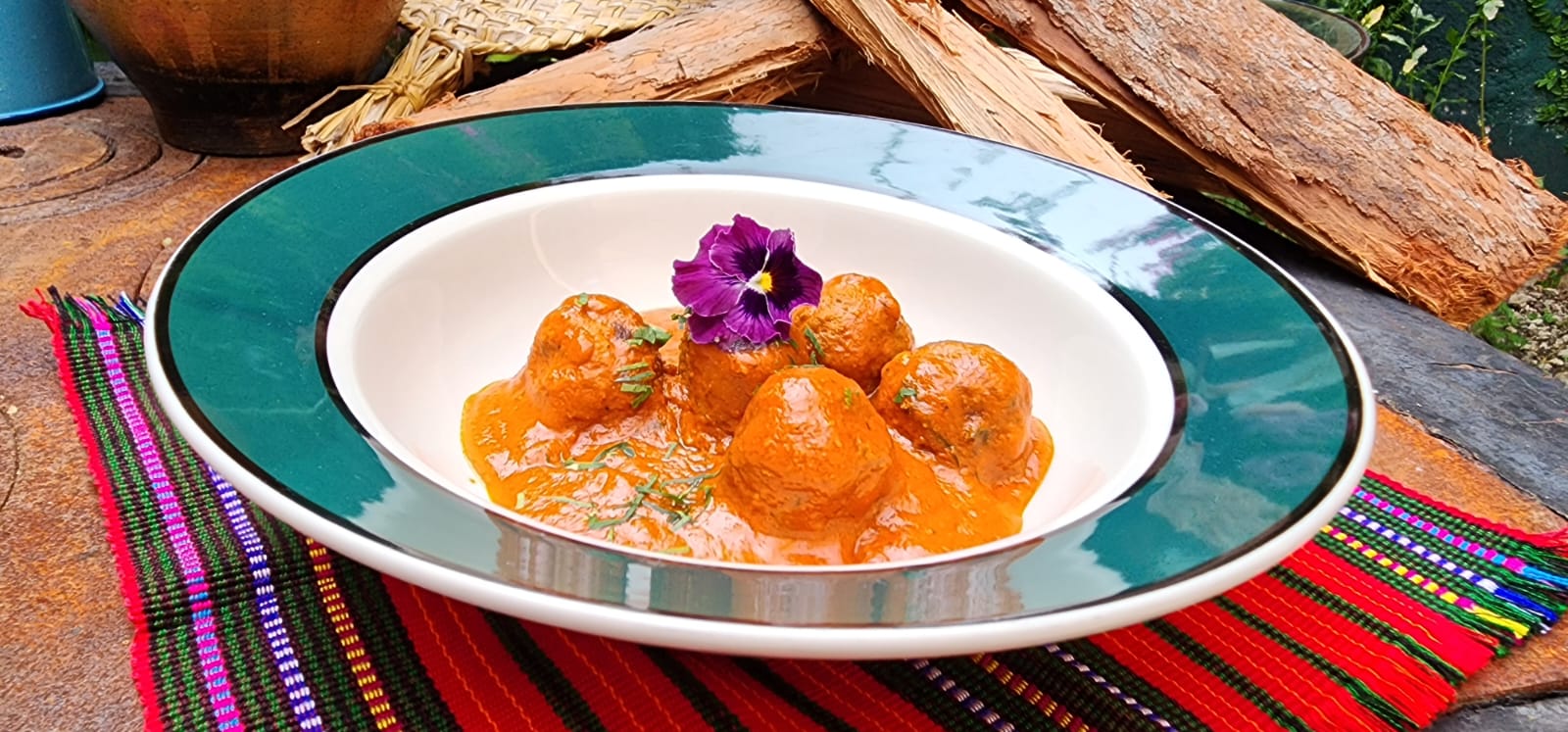 Albóndigas  en recado frito, receta del siglo XIX, reproducida por el chef José Osoy. (Crédito de foto, cortesía de José Osoy)