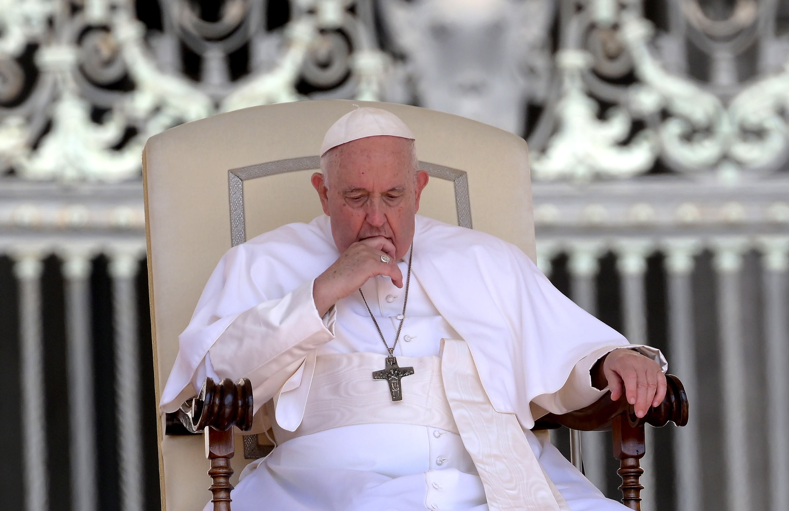 El papa Francisco será sometido a una intervención quirúrgica de emergencia este 7 de junio. (Foto Prensa Libre: EFE/ETTORE FERRARI)