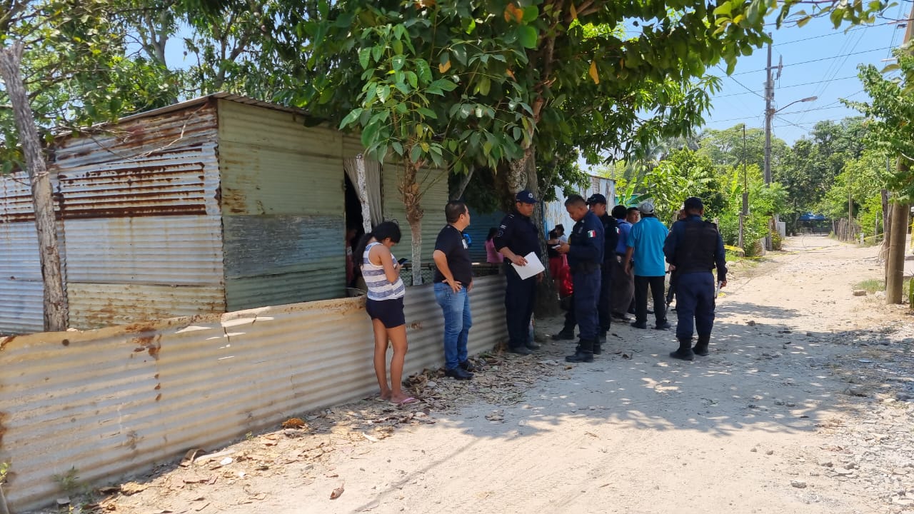 Familia muere en su vehículo