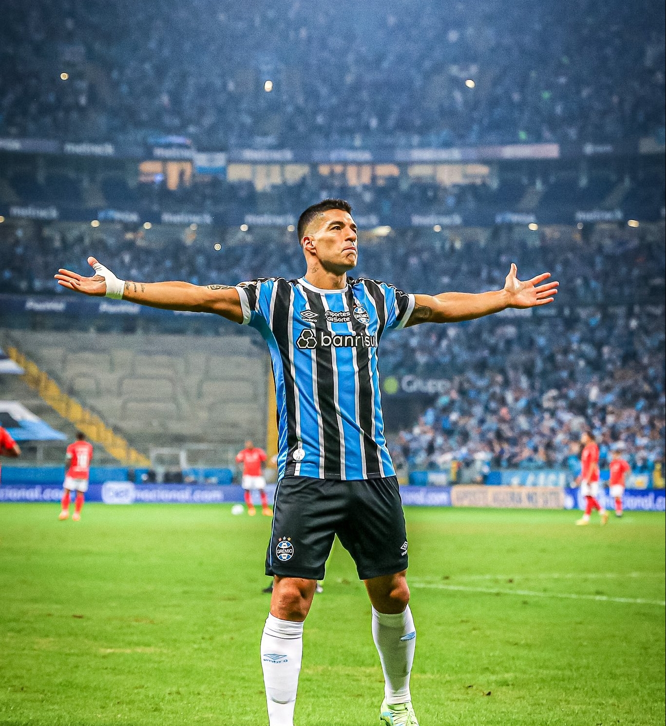 El uruguayo llegó a 15 goles vistiendo los colores del conjunto brasileño. (Foto Prensa Libre: Club Gremio)