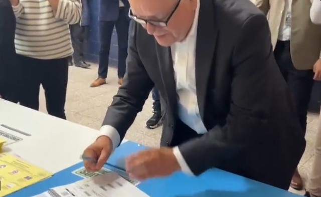 Voto de Giovanni Reyes