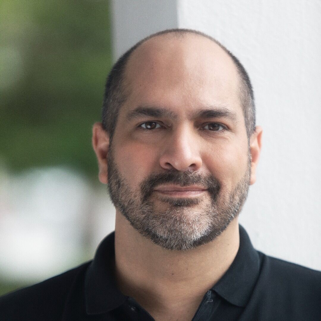 Jacques Giraud, Ingeniero, especialista en desarrollo organizacional, master coach, mentor y facilitador. Autor del libro “Super Resiliente”. https://viahr.org/ - www.jacquesgiraud.com