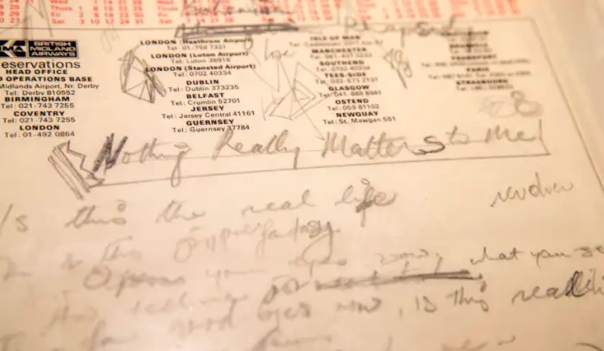 ¿Bohemian Rhapsody iba a tener otro nombre? la colección de manuscritos y objetos de Freddie Mercury que serán subastados en Londres