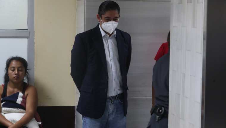 Stuardo Campo, quien fue jefe de la Fiscalía contra la Corrupción previo a una audiencia judicial. (Foto Prensa Libre: Juan Diego González)