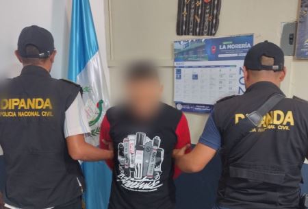 Pandillero salvadoreño entregado a su país de origen por la PNC