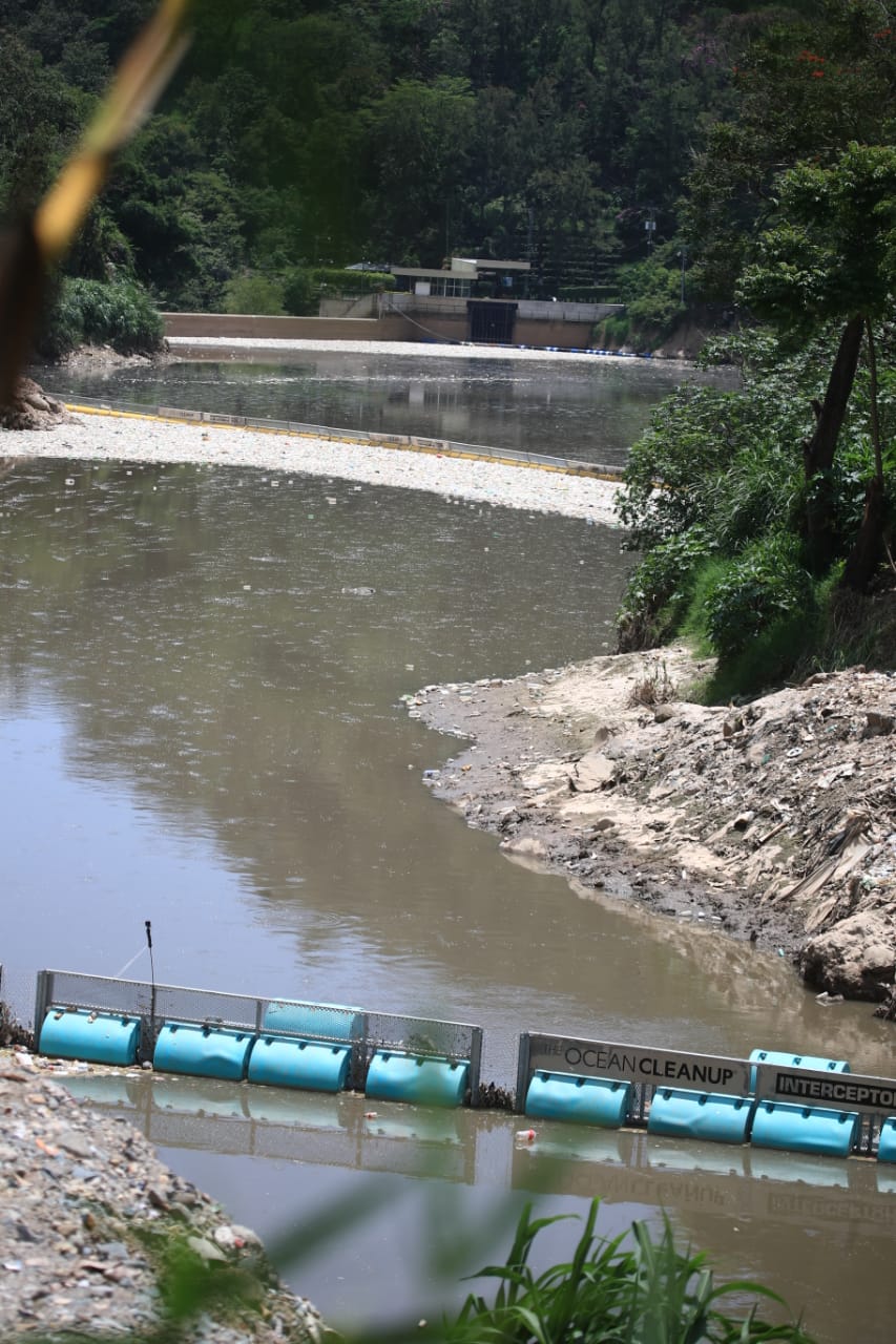 INTERCEPTOR 006 al ingreso de la hidroeléctrica Las Vacas'