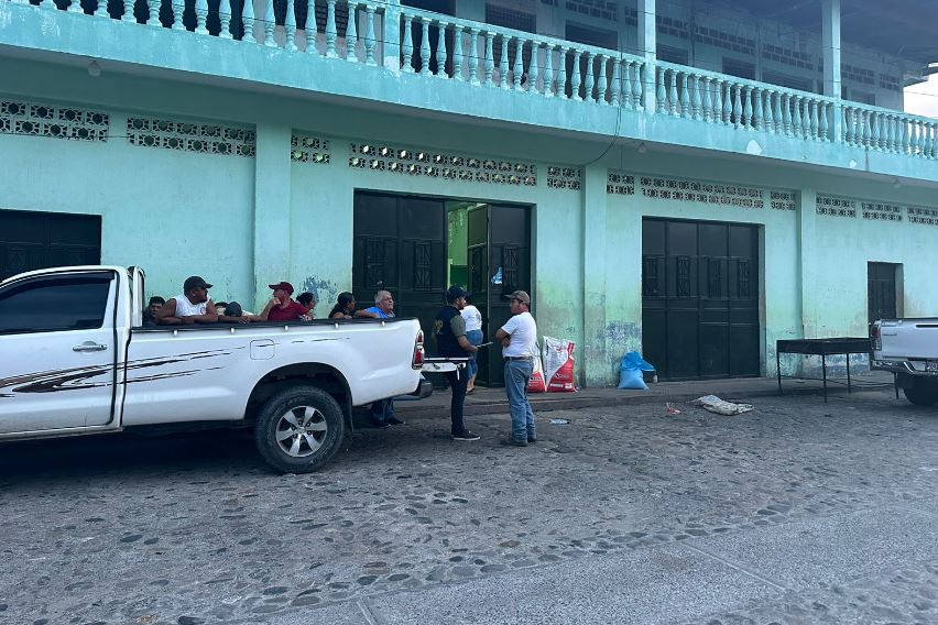 René Ortiz Campos, síndico de Gualán, quedó sin vida en el inmueble donde fue atacado a balazos. (Foto Prensa Libre) 