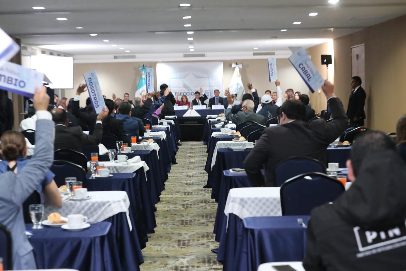 En desarrollo reunión de fiscales de partidos políticos y TSE