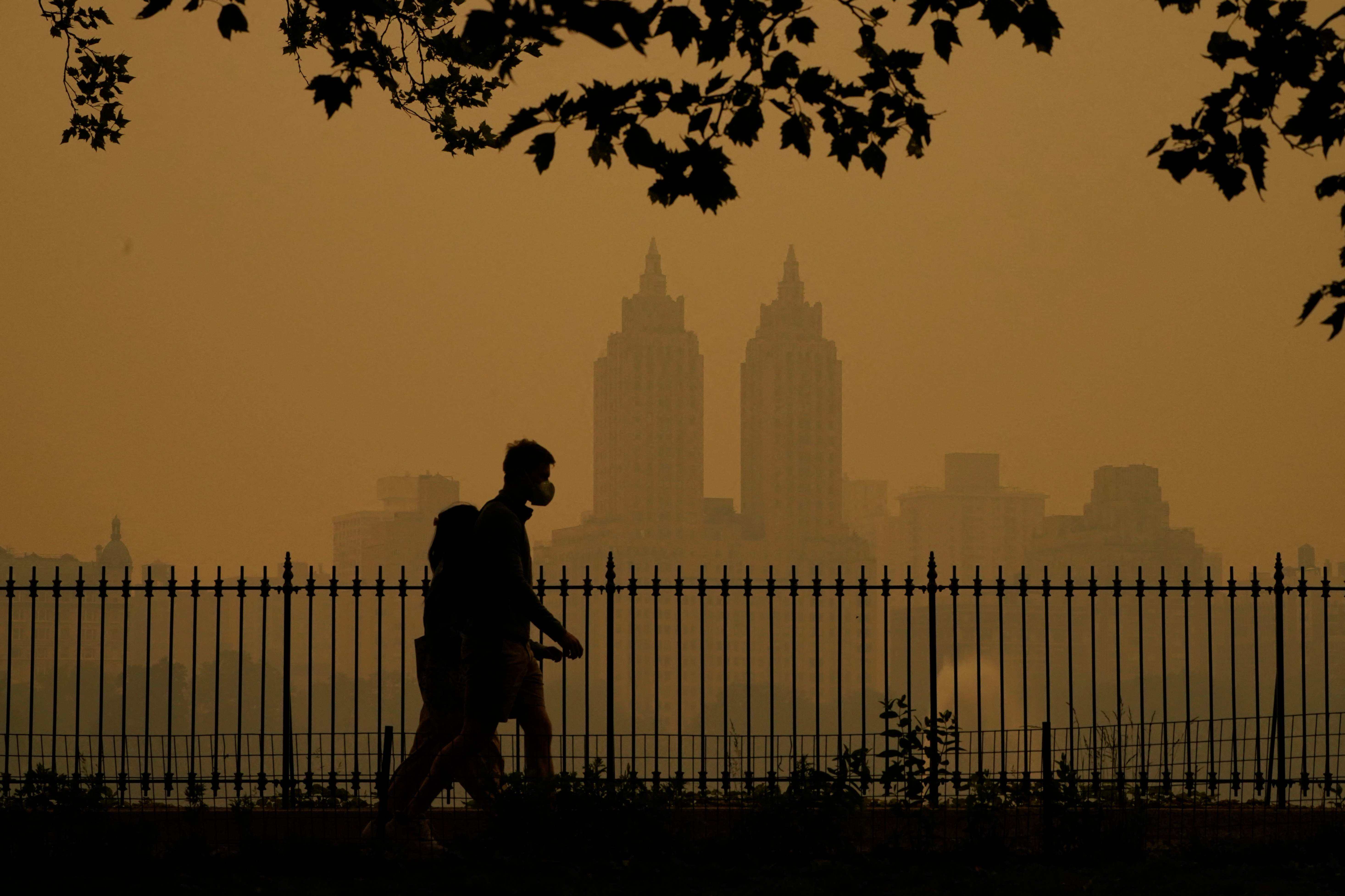 Fotos: así luce Nueva York tras ser cubierta por una densa capa de humo ...